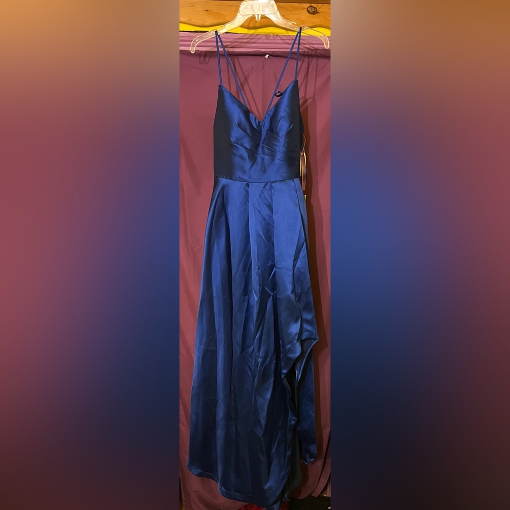 EVERYTHING MUST GO!MAKE AN OFFER!Blue Prom Gown Size 9 (New with Tags)